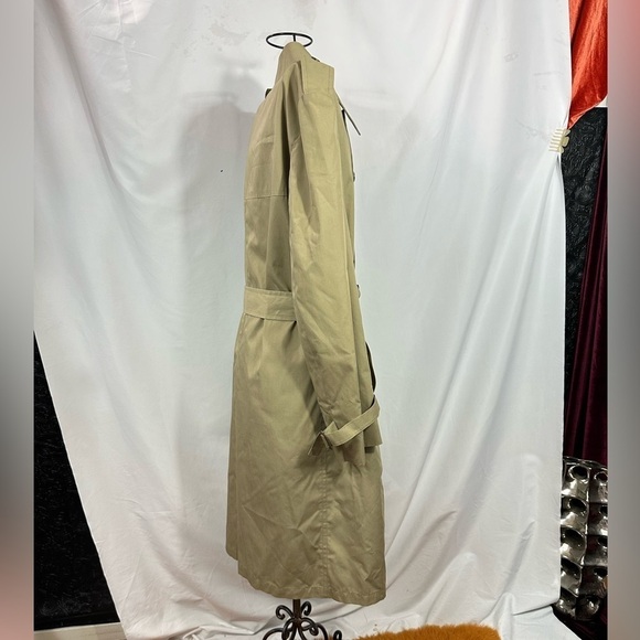 Vintage London Fog tan double breasted trench coat size 40 - Picture 5 of 11
